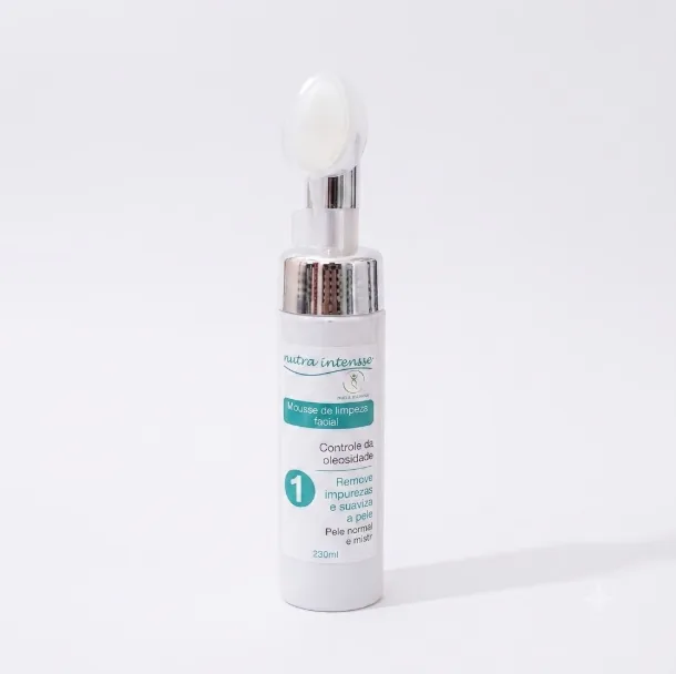 MOUSSE DE LIMPEZA FACIAL - CONTROLE DE OLEOSIDADE